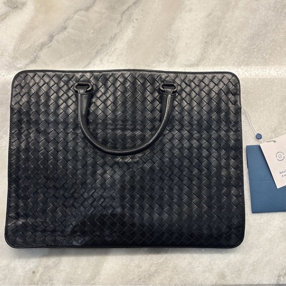 BOTTEGA VENETA Elegant Black Woven Leather Men's Bag
